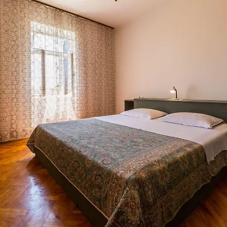 Holiday home Charmantes In Traumhafter Lage Nur 500 Meter Zum Mit Parkplatz, Grill