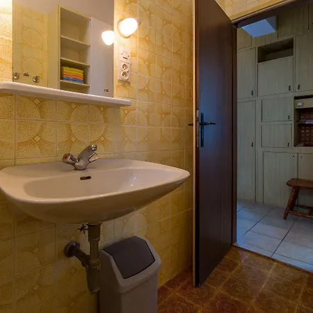 Charmantes In Traumhafter Lage Nur 500 Meter Zum Mit Parkplatz, Grill Holiday home *