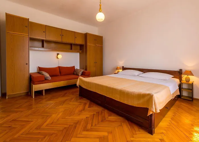 Charmantes In Traumhafter Lage Nur 500 Meter Zum Mit Parkplatz, Grill Holiday home